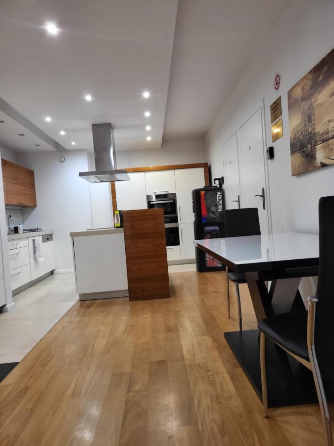 Apartament Amber 127 *
